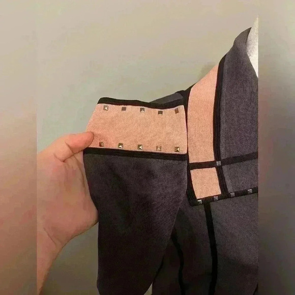 Ming Wang Long Sleeve Tunic Cardigan w/ jewels Size Small - Picture 6 of 8